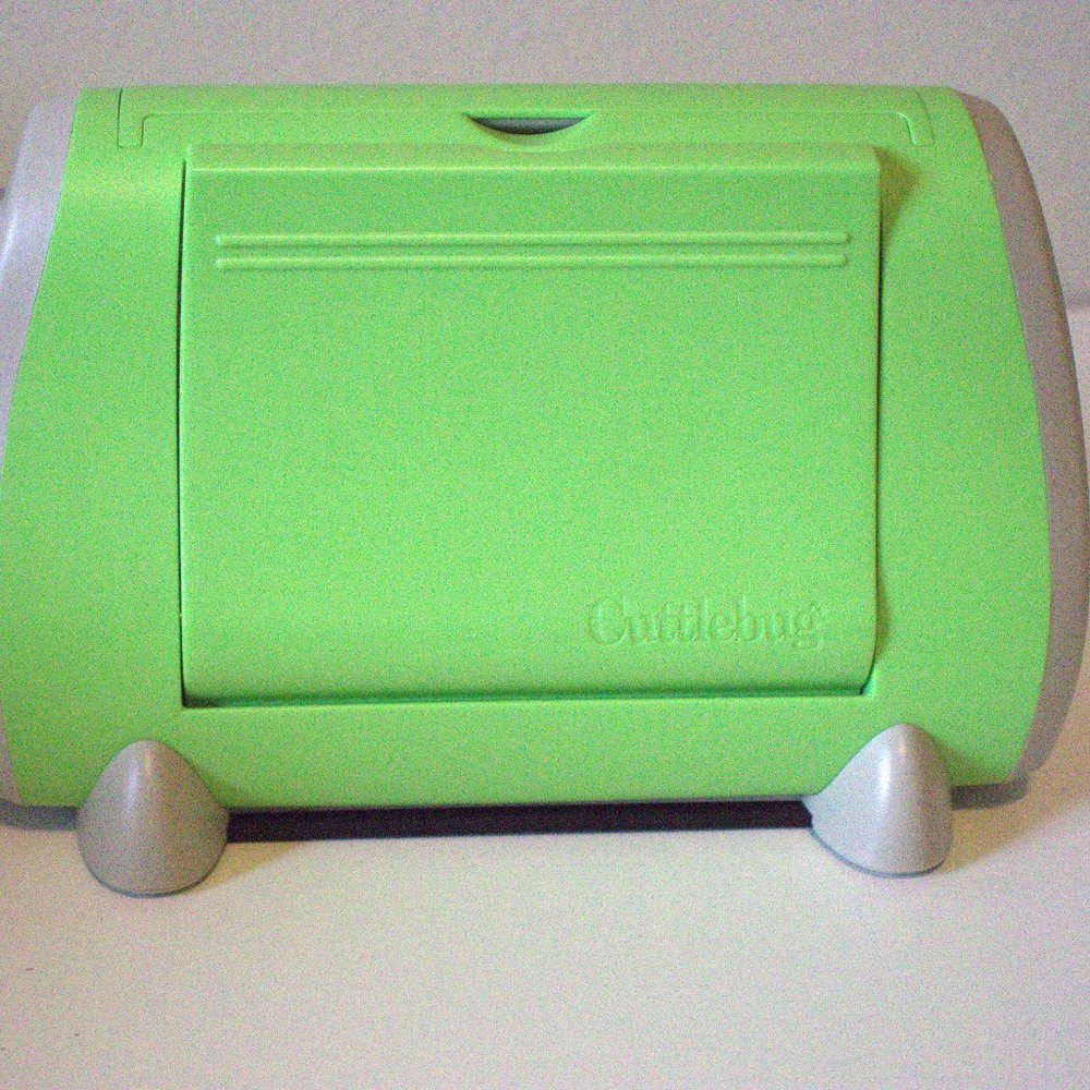 Cuddlebug Die Cut Embossing Machine Green